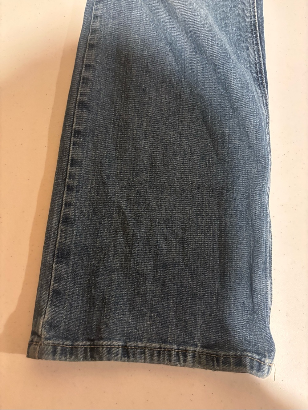 Ariat Legacy M4 Men’s Size 38x34 Relaxed Boot Cut Faded Blue Denim Jeans - Picture 4 of 7